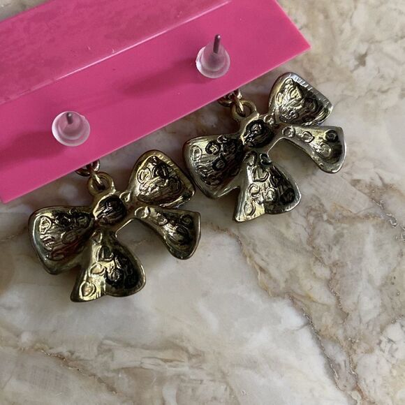 NEW! Betsey Johnson Ribbon Dangle Earrings - Picture 5 of 5